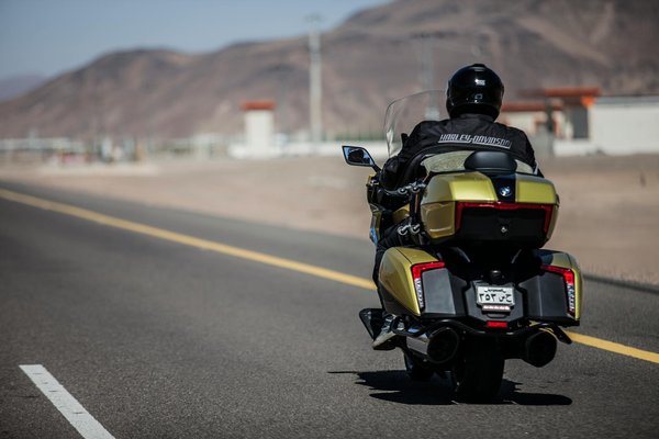 The Advantages and Disadvantages of Nitrogen-Filled Tires in British Sports Cars: A Deep Dive